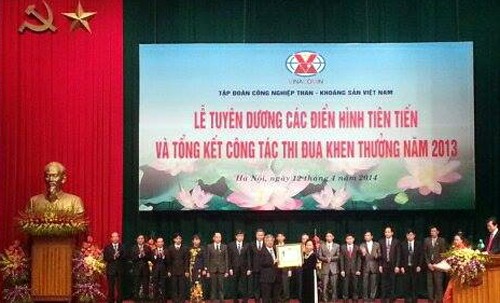 Итоговая конференция угольно-минеральной промышленной корпорации Вьетнама - ảnh 1